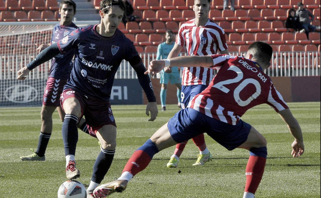 Adrián Pérez dejará la Segoviana dentro de dos semanas tras aprobar una